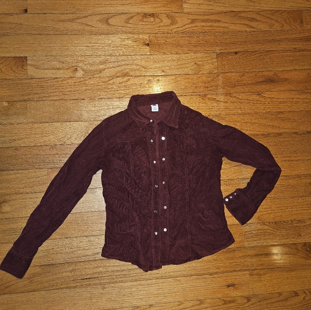 Collard corduroy shirt. Medium